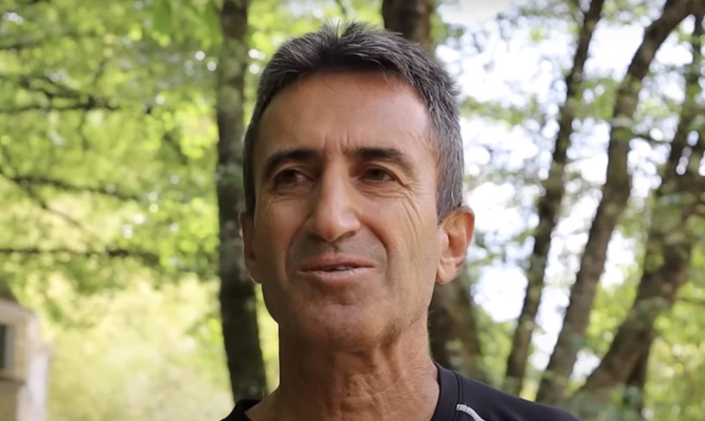 Δράμα: «Ο σκύλος έκανε τη ζημιά – Αν δεν τον είχαν η αρκούδα ίσως έφευγε» λέει διασώστης για το θάνατο του ορειβάτη